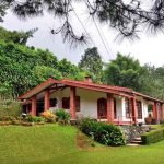 villa volendam puncak